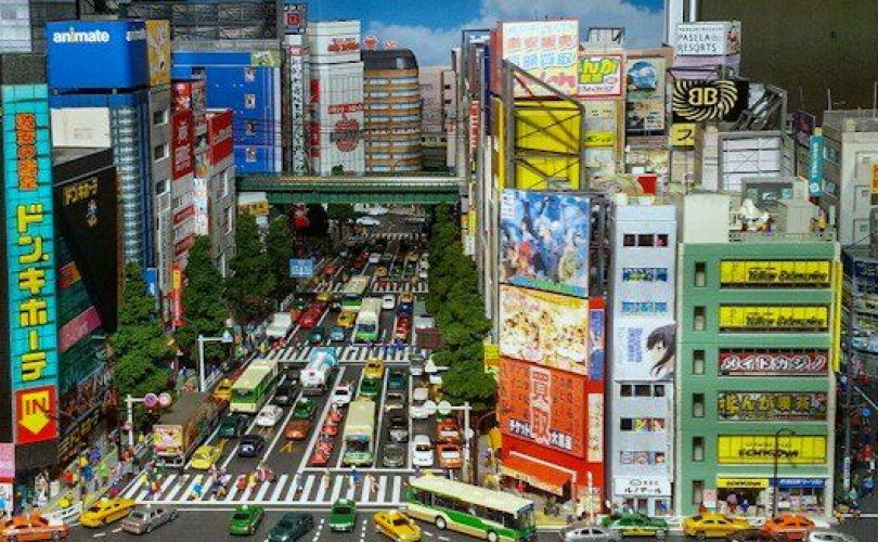 Akihabara ricreata in miniatura