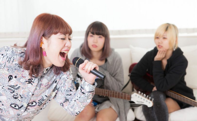 Giappone: con l'attuale pandemia oltre 500 Karaoke hanno chiuso bottega