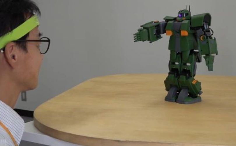 Gundam: un modellino di Zaku che si controlla con la mente