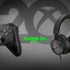 Xbox festeggia 20 anni con cuffie e controller commemorativi
